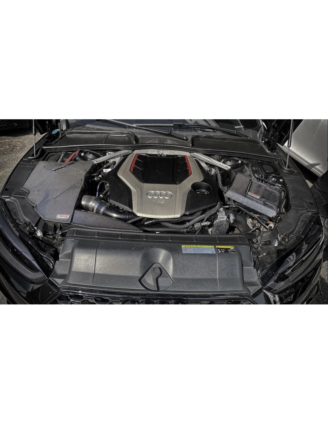 Arma Speed Carbon Abdeckung ECU Motorsteuergerät für Audi A4 (B9) S